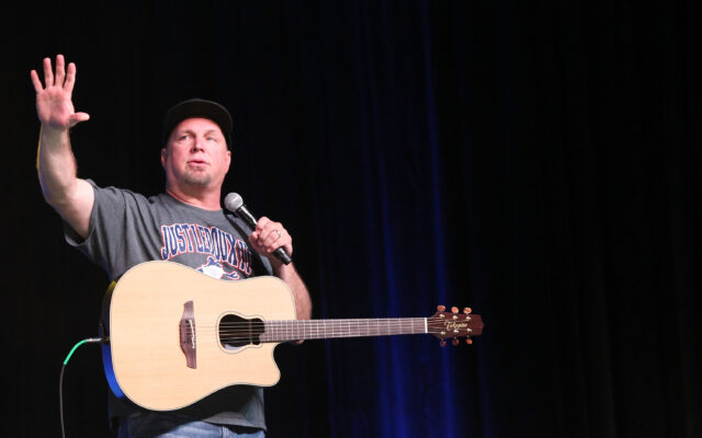 Garth Brooks And Jelly Roll Headlining First-Ever ‘Billboard Country Live”